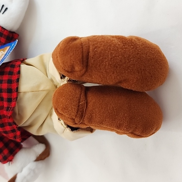 NWT Vintage Disney Theme Park Exclusive Canada Goofy Beanie Plush - Picture 11 of 16